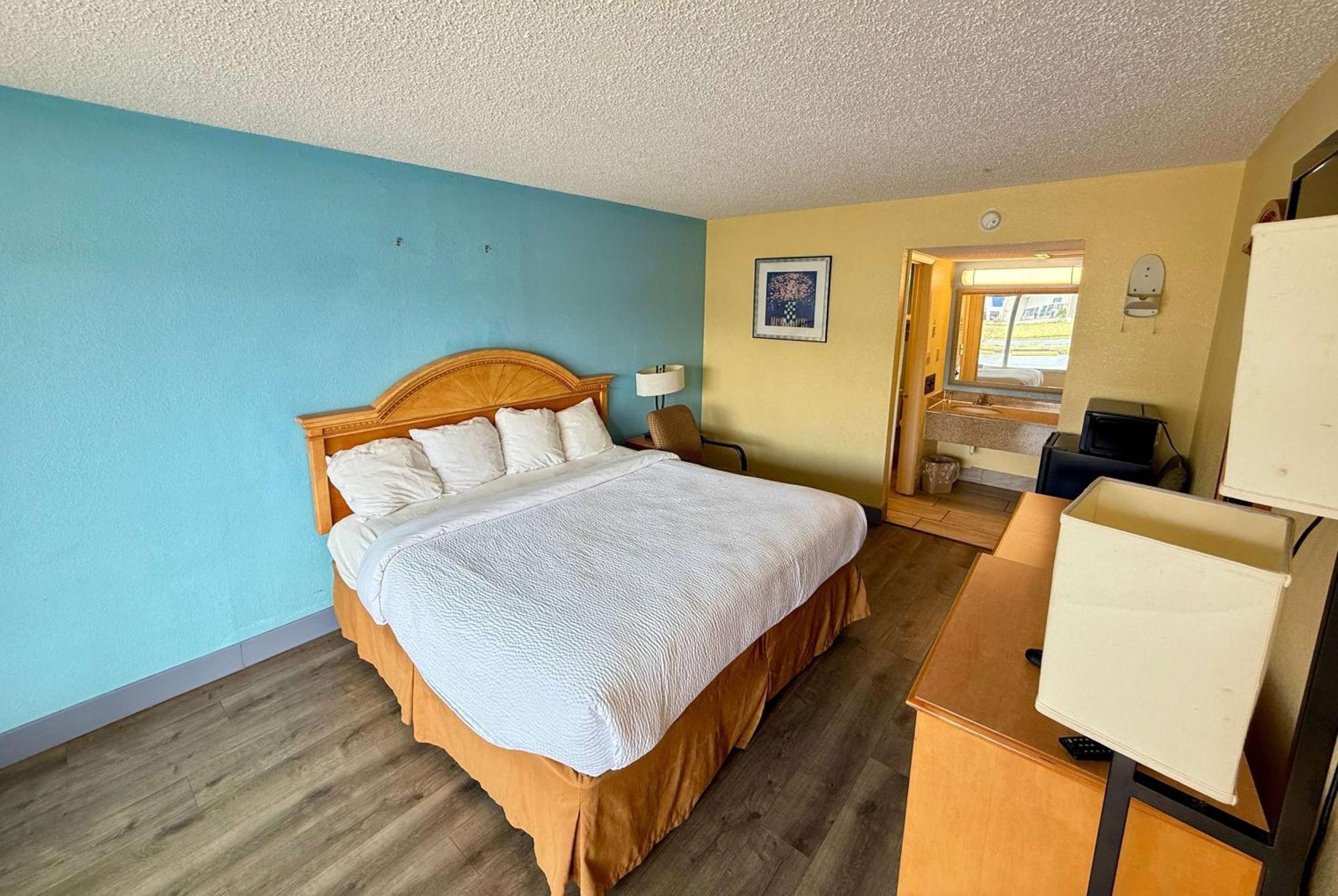 Days Inn By Wyndham Ruther Glen Kings Dominion Area Buitenkant foto
