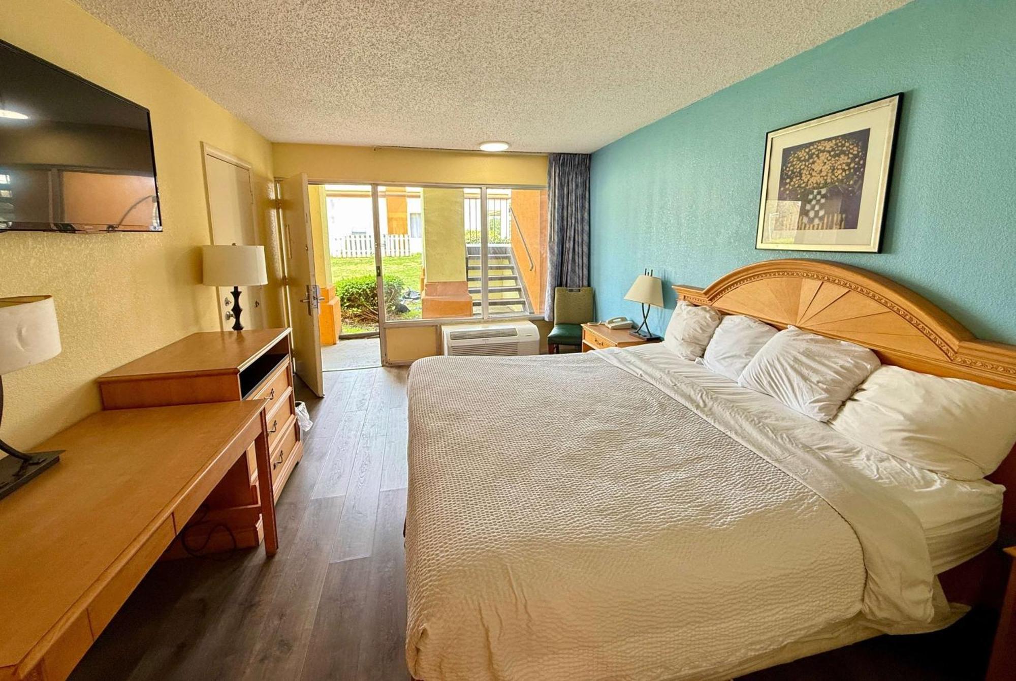 Days Inn By Wyndham Ruther Glen Kings Dominion Area Buitenkant foto