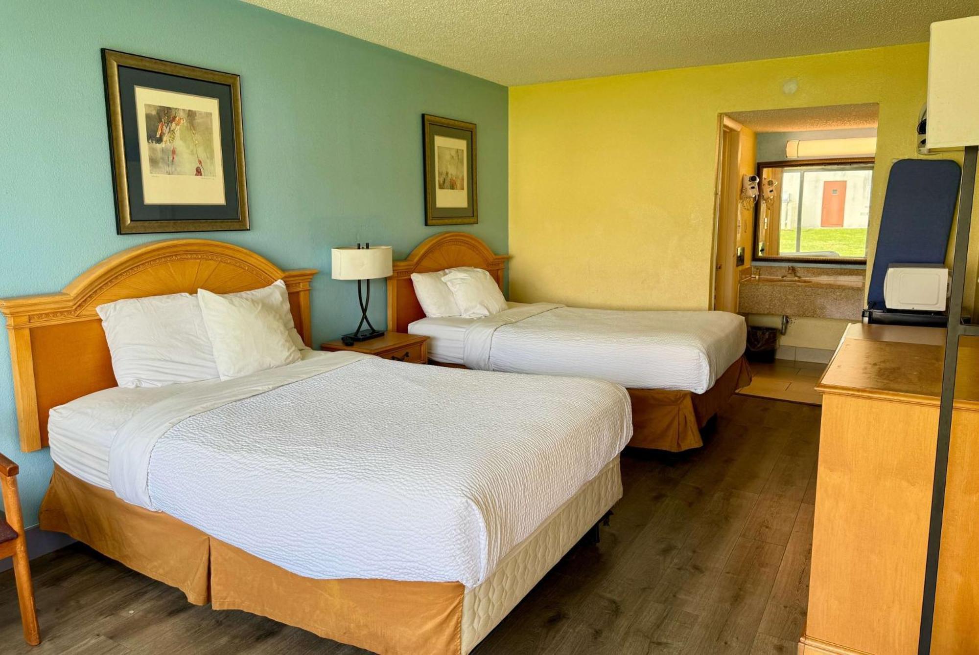 Days Inn By Wyndham Ruther Glen Kings Dominion Area Buitenkant foto
