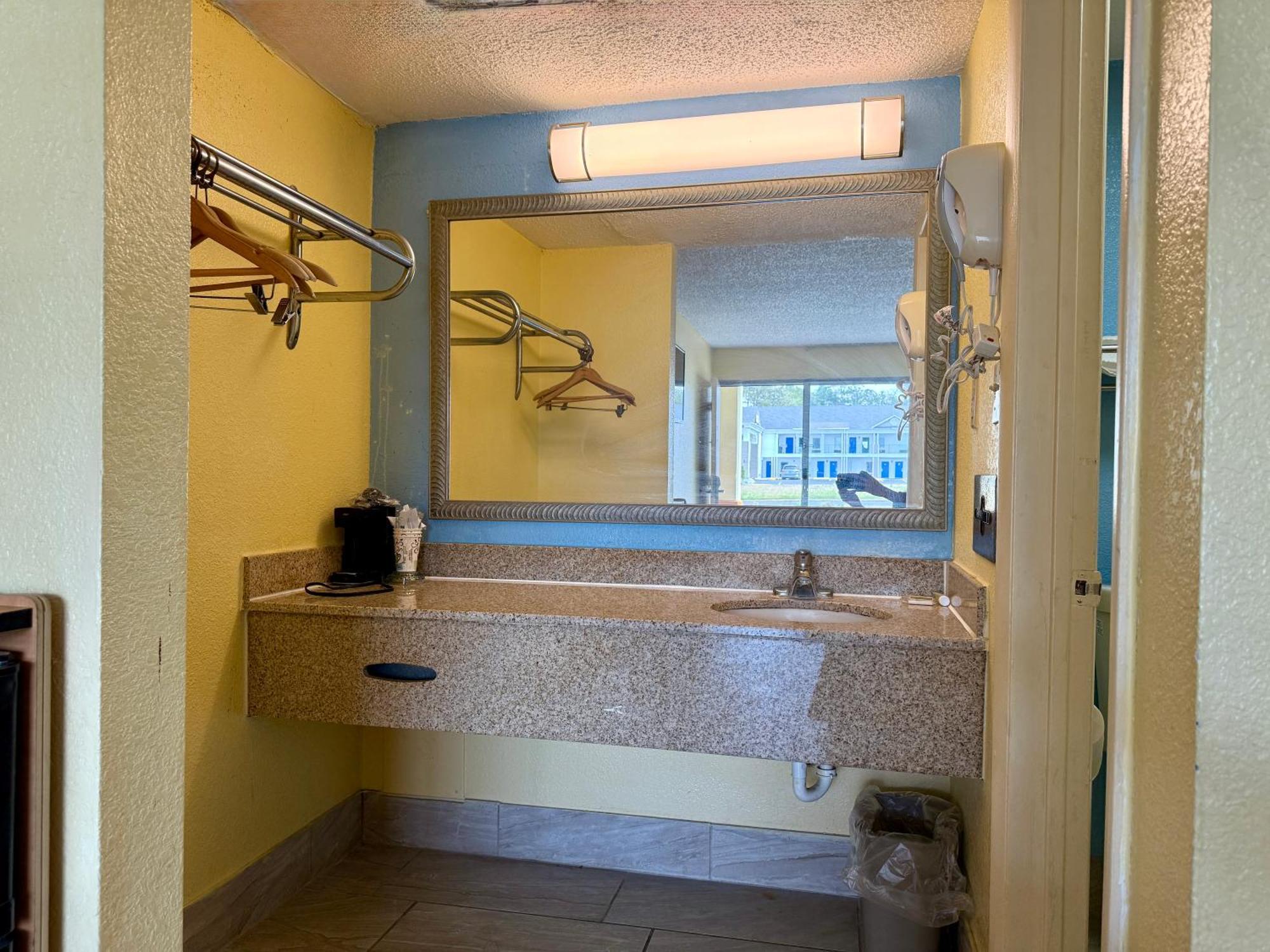 Days Inn By Wyndham Ruther Glen Kings Dominion Area Buitenkant foto