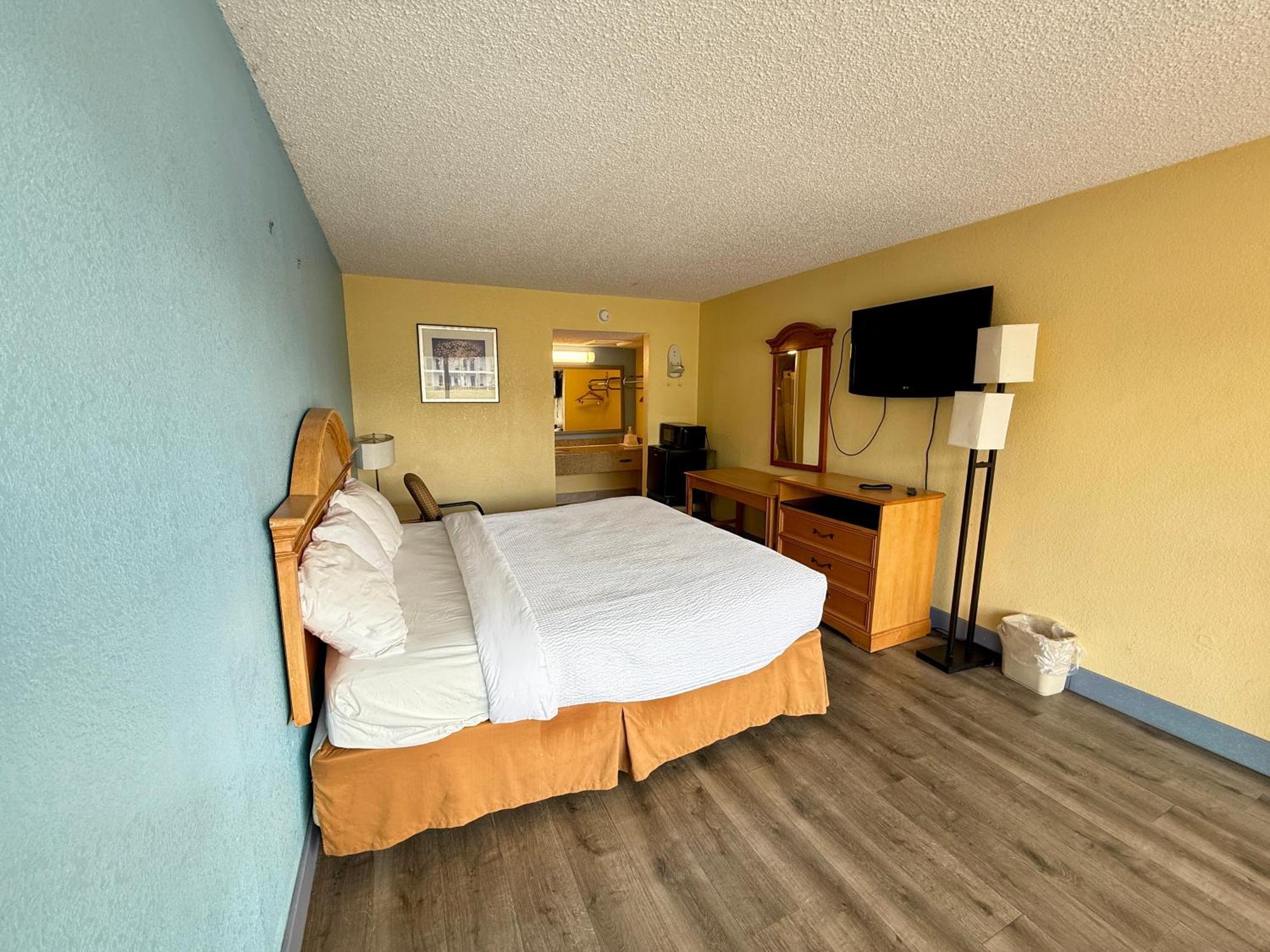 Days Inn By Wyndham Ruther Glen Kings Dominion Area Buitenkant foto