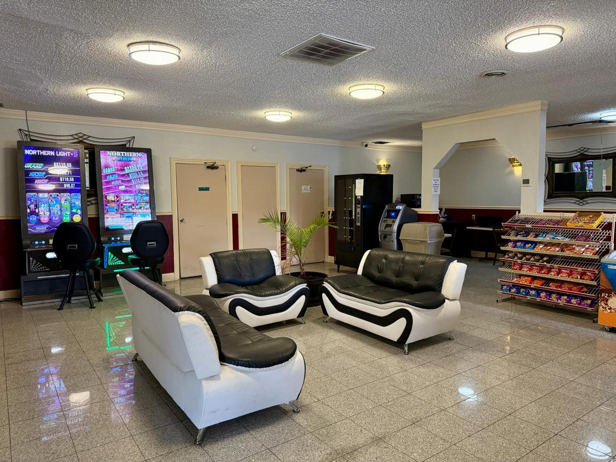 Days Inn By Wyndham Ruther Glen Kings Dominion Area Buitenkant foto