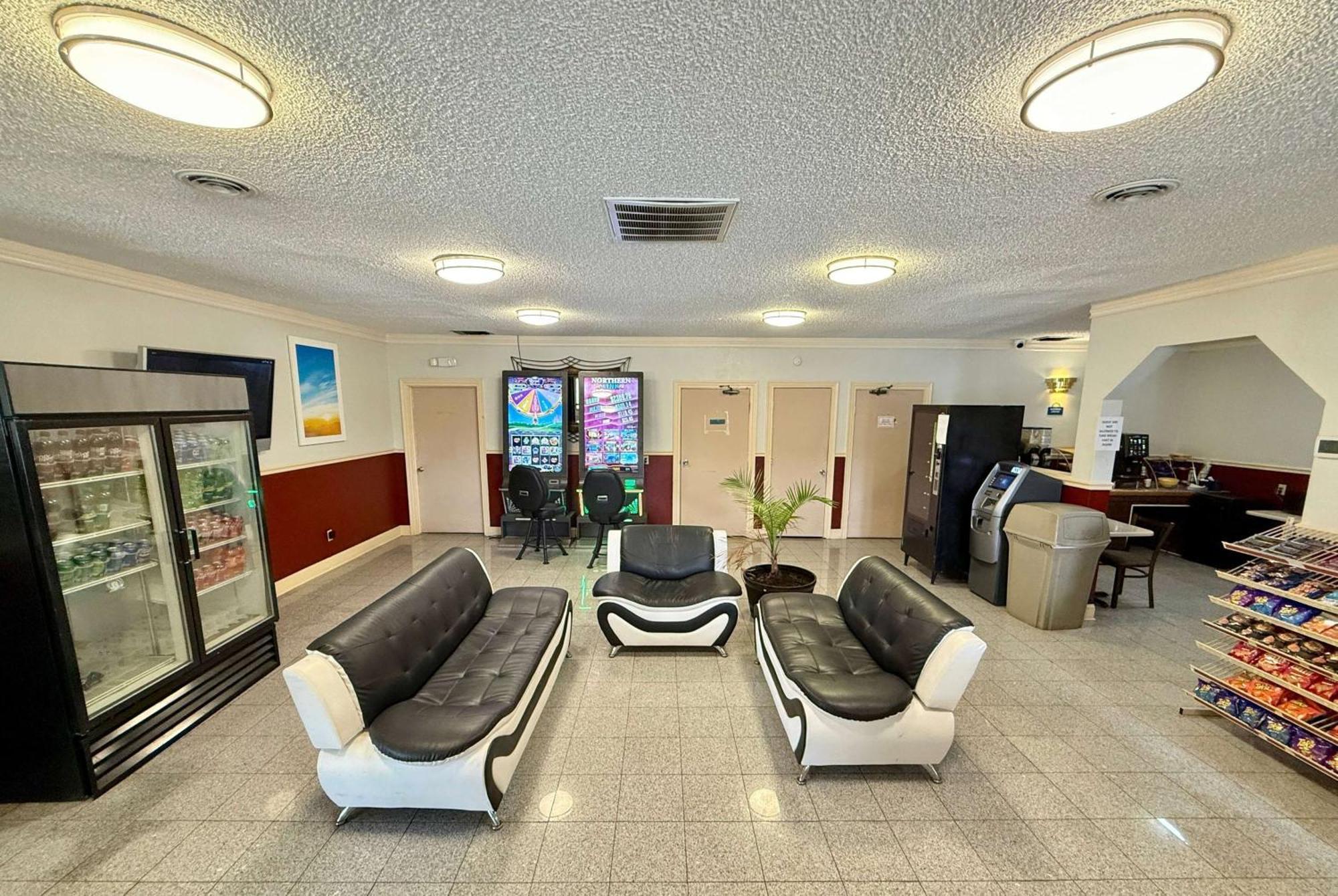 Days Inn By Wyndham Ruther Glen Kings Dominion Area Buitenkant foto